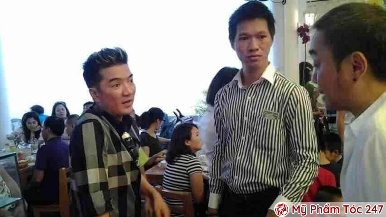 Ca Sỹ Đàm Vĩnh Hưng là người thương xuyên góp mặt trong các chương trình Giỗ Tổ Ngành Tóc Việt Nam. Được biết anh cũng xuất thân là một người thợ làm tóc.