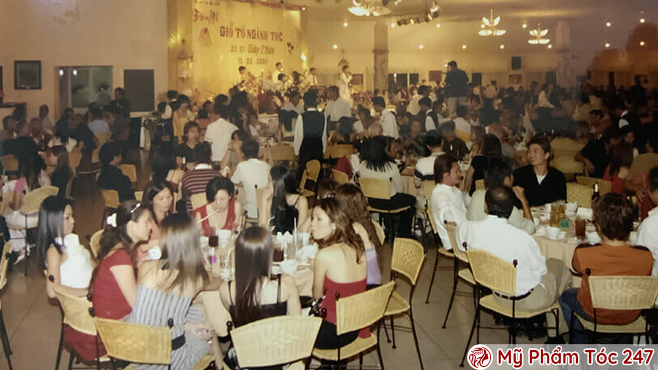 không khí giao lưu tưng bừng tại giỗ tổ ngành tóc năm 2004