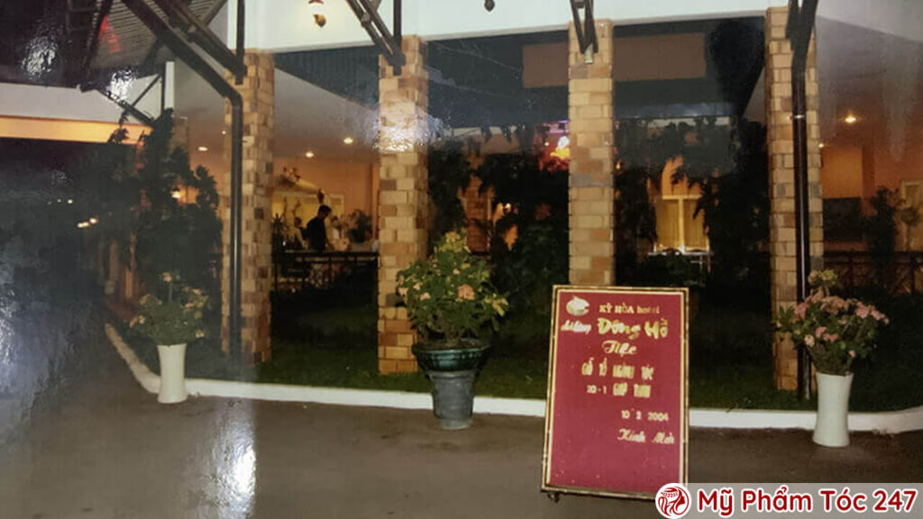 nhà hàng đông hồ là nơi tổ chức giỗ tổ ngành tóc năm 2004